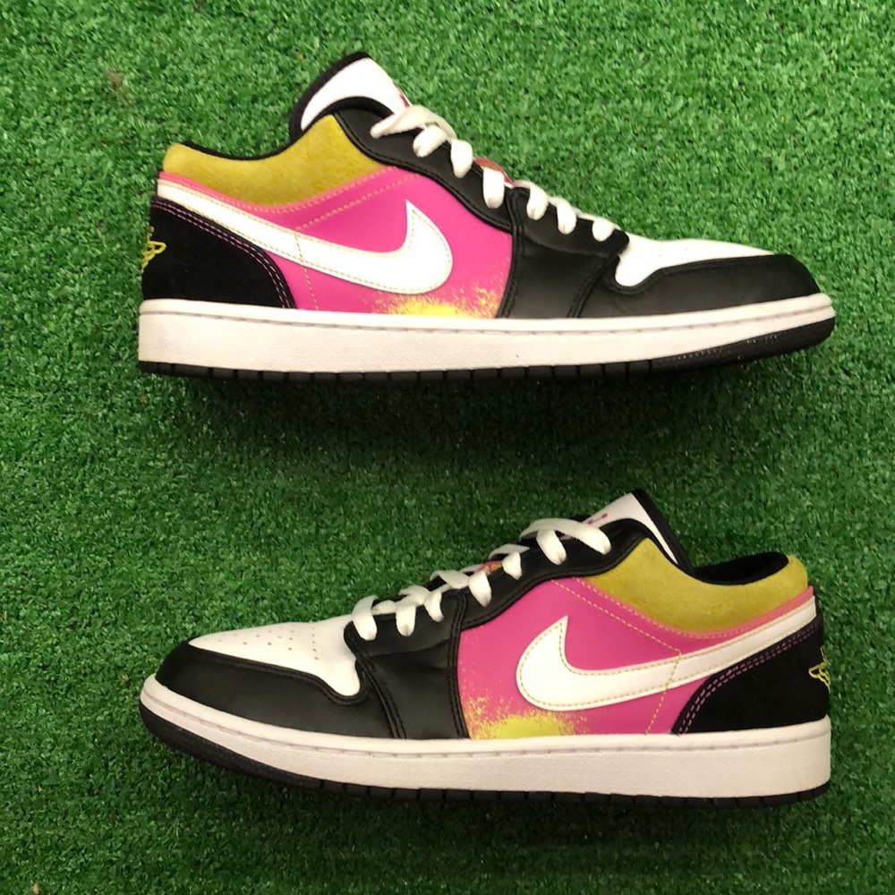 Jordan 1 low spray paint